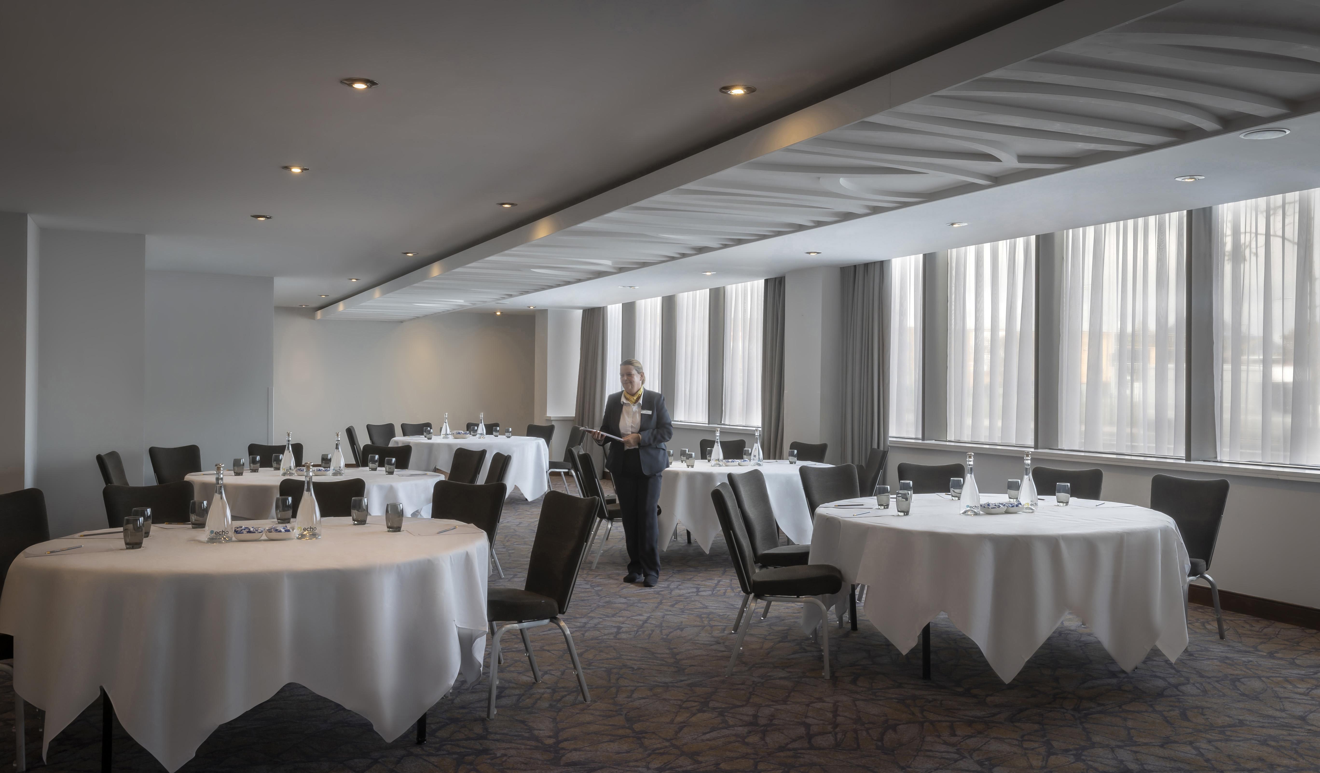 Maldron Hotel Tallaght Eksteriør billede