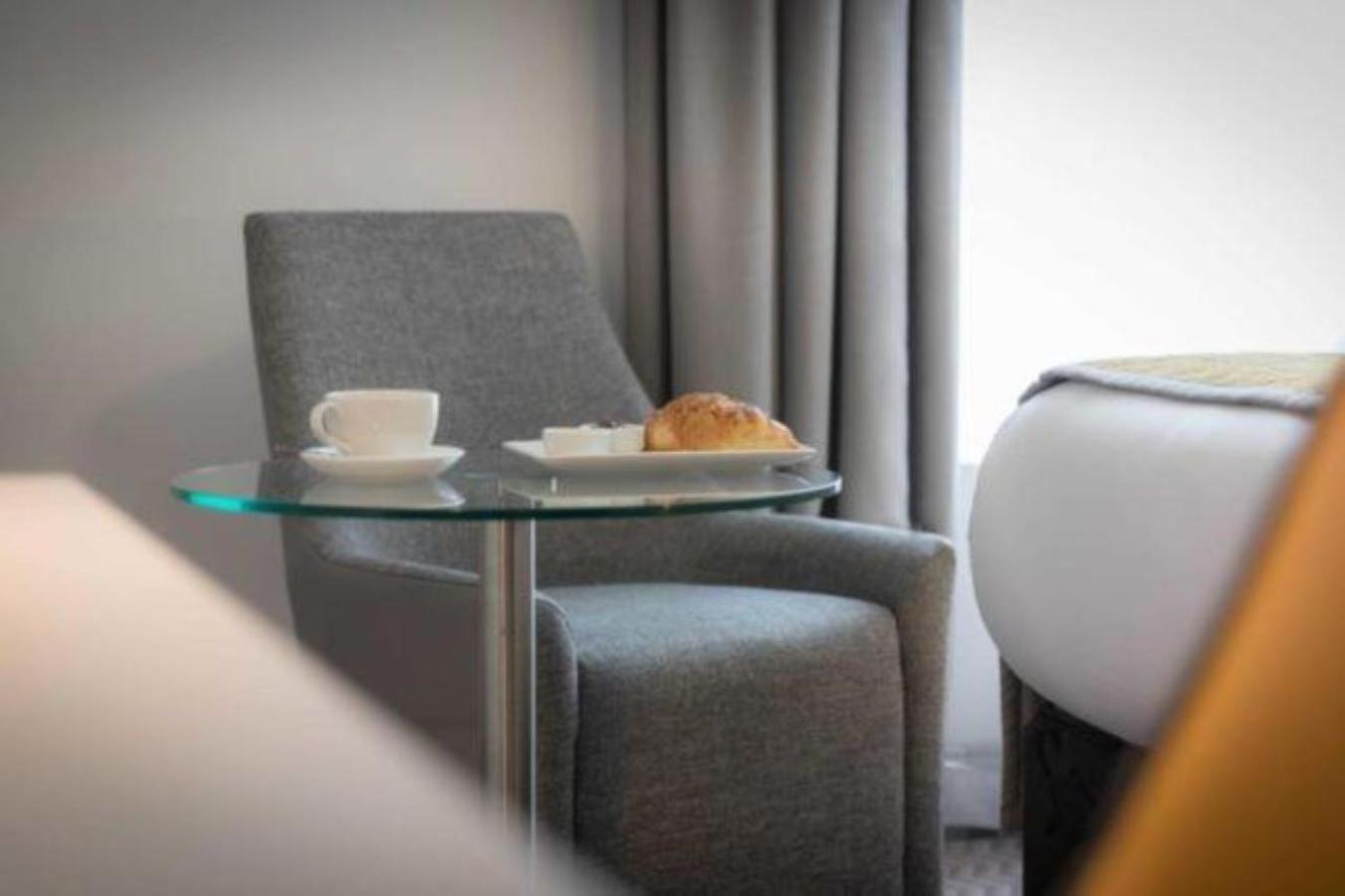 Maldron Hotel Tallaght Eksteriør billede